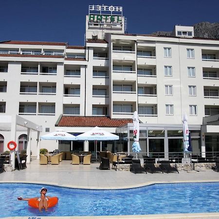 Hotel Quercus Drvenik  Buitenkant foto