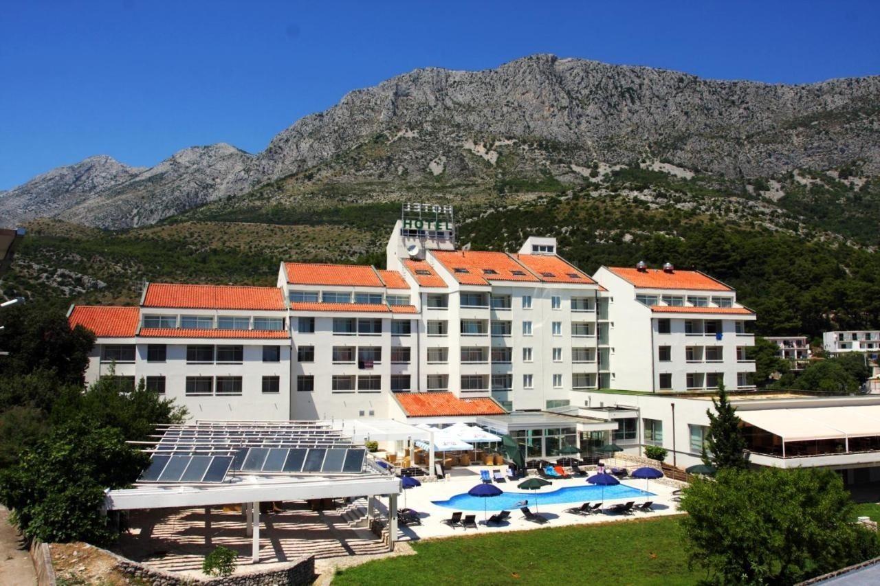 Hotel Quercus Drvenik  Buitenkant foto