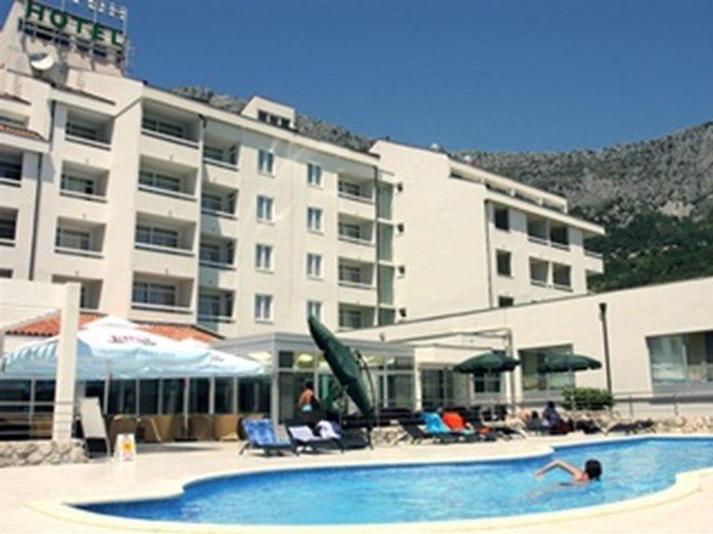 Hotel Quercus Drvenik  Buitenkant foto